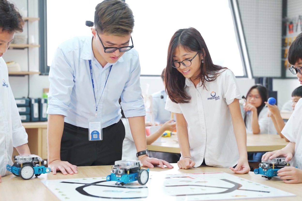 CLB Robotics tại Trường Tiểu học Phenikaa