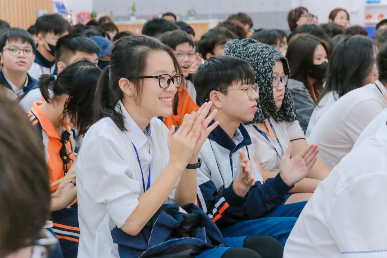 Học sinh Phenikaa School bày tỏ niềm hạnh phúc khi được lắng nghe những chia sẻ hữu ích tại Talkshow