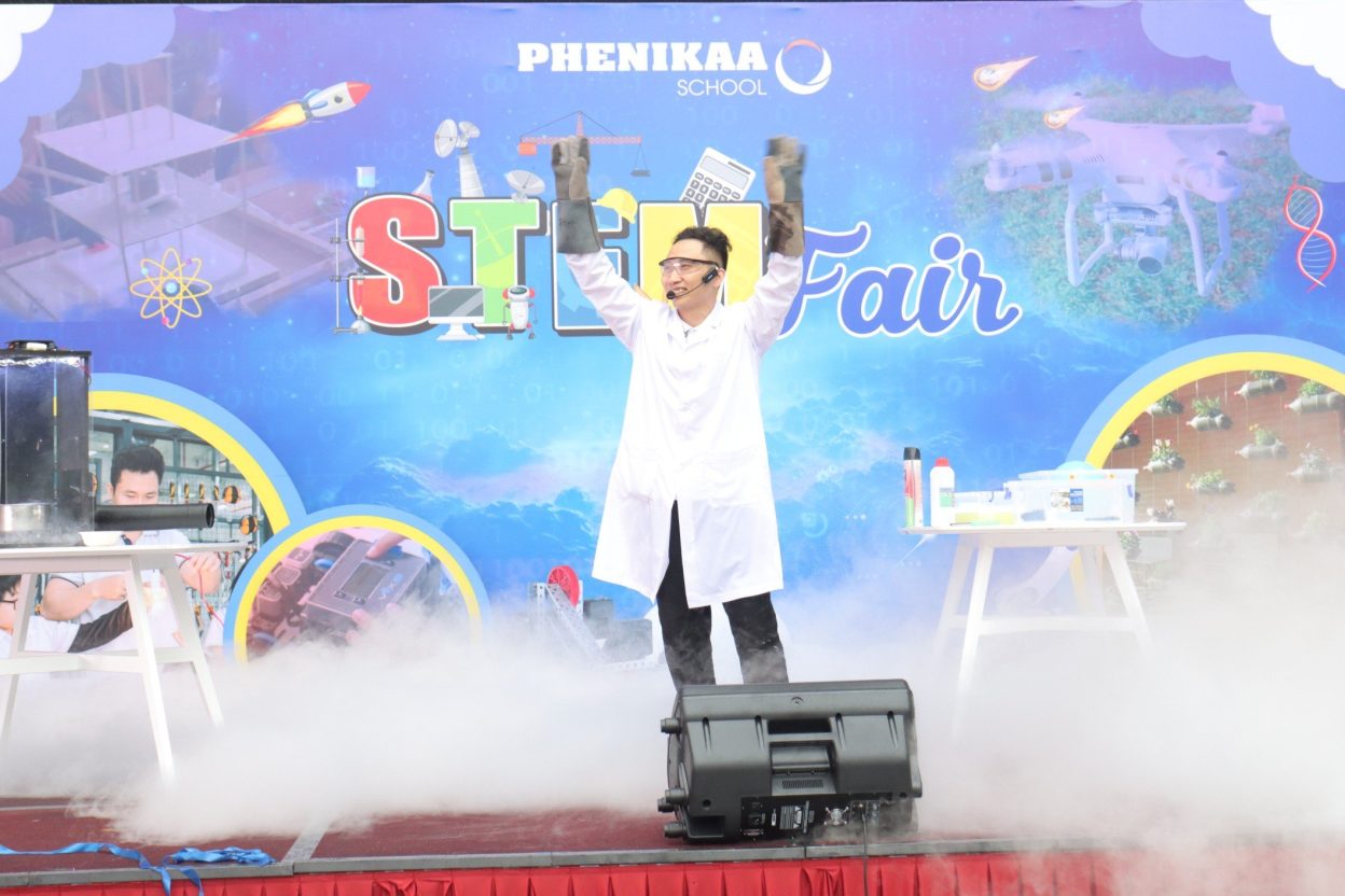 Các thí nghiệm hấp dẫn tại lễ khai mạc STEM Fair 2024