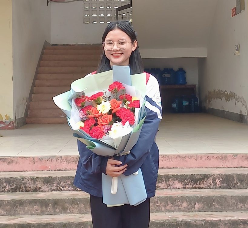 Nguyễn Thị Khánh Huyền - học sinh lớp 12A5, Trường THPT Nguyễn Văn Trỗi (huyện Lộc Hà, tỉnh Hà Tĩnh).