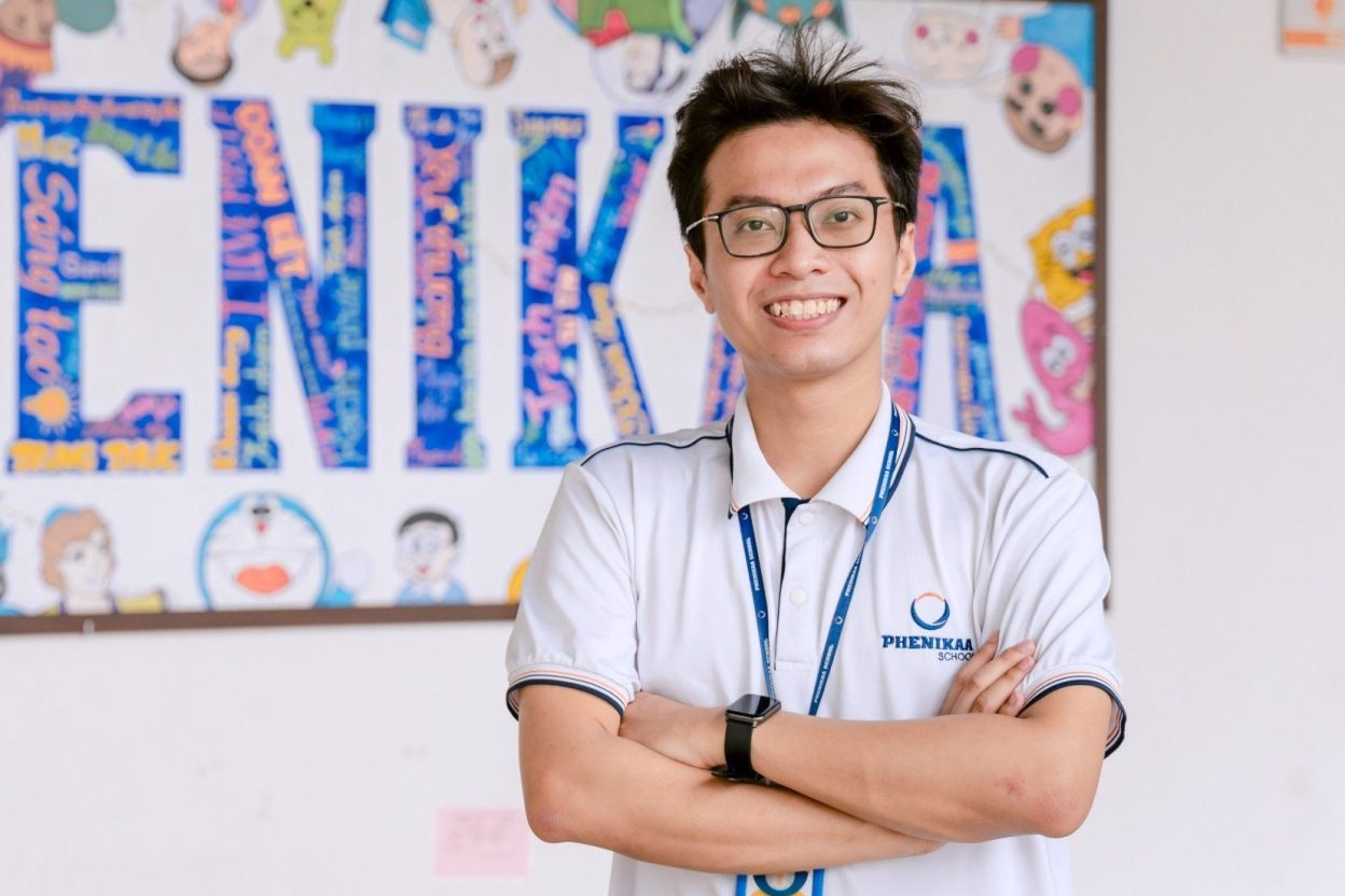 Thầy giáo Bùi Xuân Dũng - Giáo viên Khoa học trường Tiểu học Phenikaa