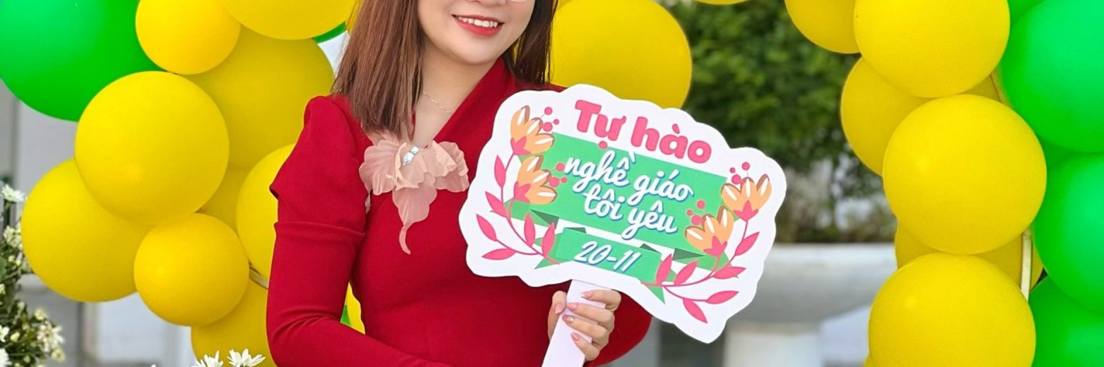 Cô giáo Lưu Huyền Trang - Giáo viên Tiếng Anh, Tổ trưởng tổ Tiếng Anh trường Tiểu học Phenikaa