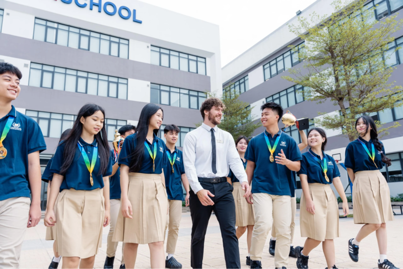 Thầy và trò Vinschool Hà Nội
