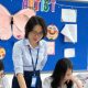 Cô Phạm Thị Ngọc Lan và học sinh Trường THCS&THPT Phenikaa trong giờ Địa lí.