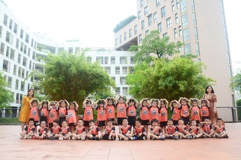 Các bé học sinh lớp 1 trường Marie Curie