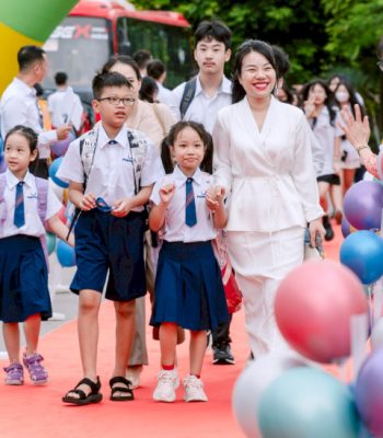 Đồng phục học sinh tại trường Phổ thông Liên cấp Phenikaa