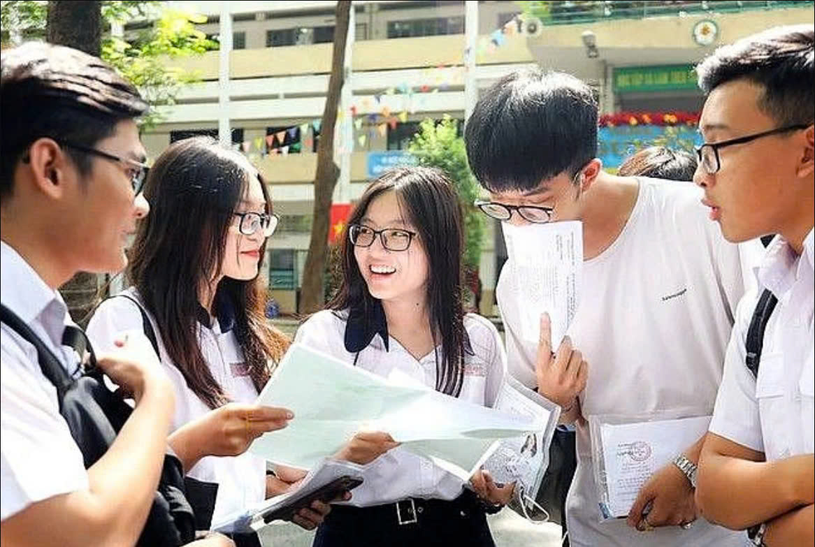 Bài thi trắc nghiệm môn Địa lí bao gồm nhiều dạng câu hỏi khác nhau, đòi hỏi học sinh phải có kỹ năng tiếp cận phù hợp với từng dạng.