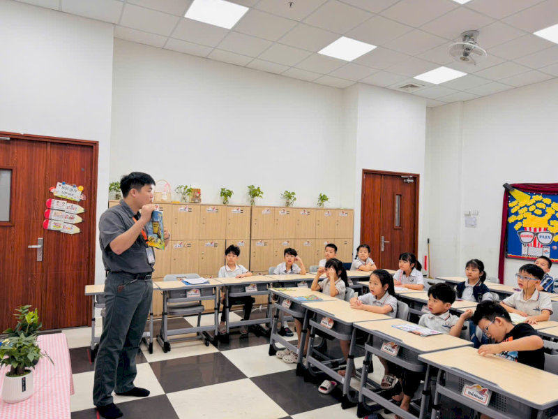 Một lớp học tại Phenikaa School