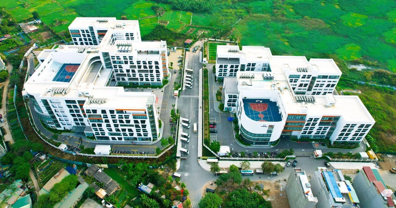 Toàn cảnh khuôn viên Phenikaa School tại quận Nam Từ Liêm