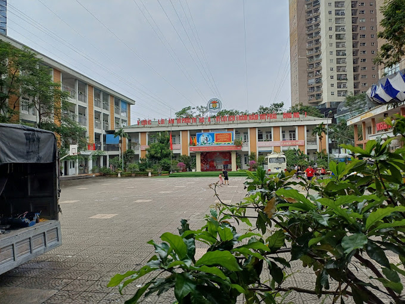 Trường THCS Mễ Trì