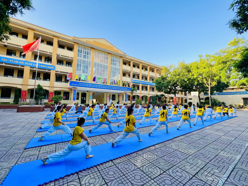 Trường THCS Xuân Đỉnh