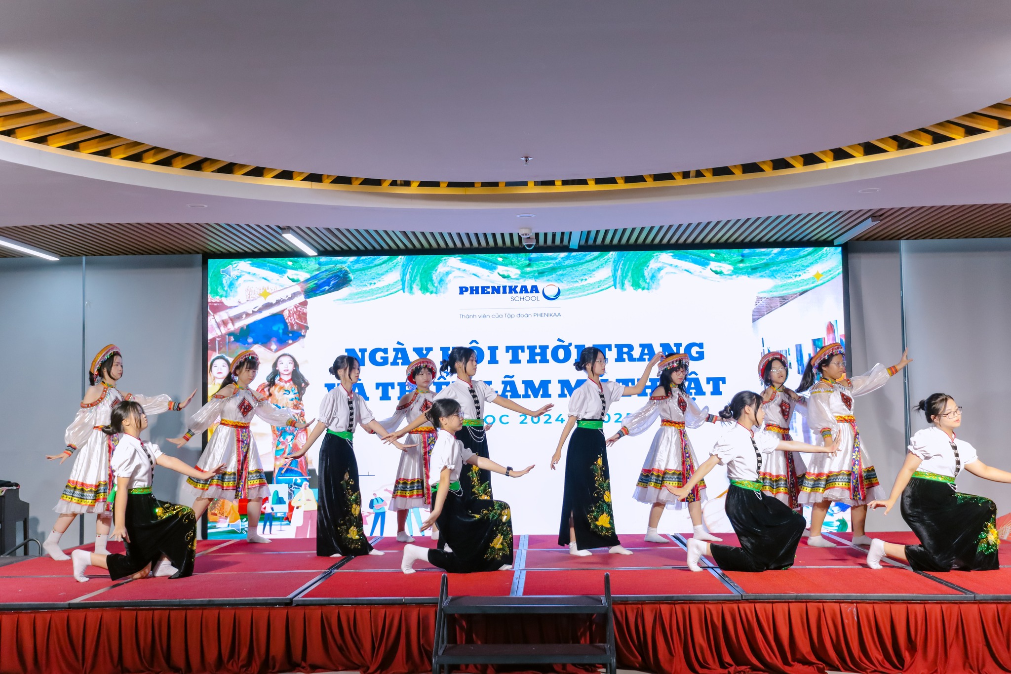 Ngày hội Thời trang và Triển lãm Mỹ thuật