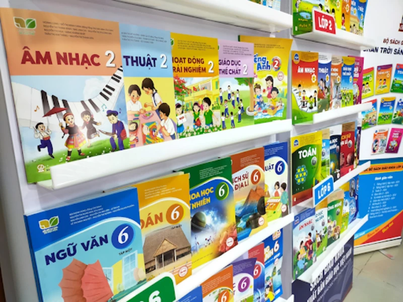 Học sinh cấp 2 sẽ học 14 môn (bao gồm cả môn tự chọn) trong chương trình GDPT 2018