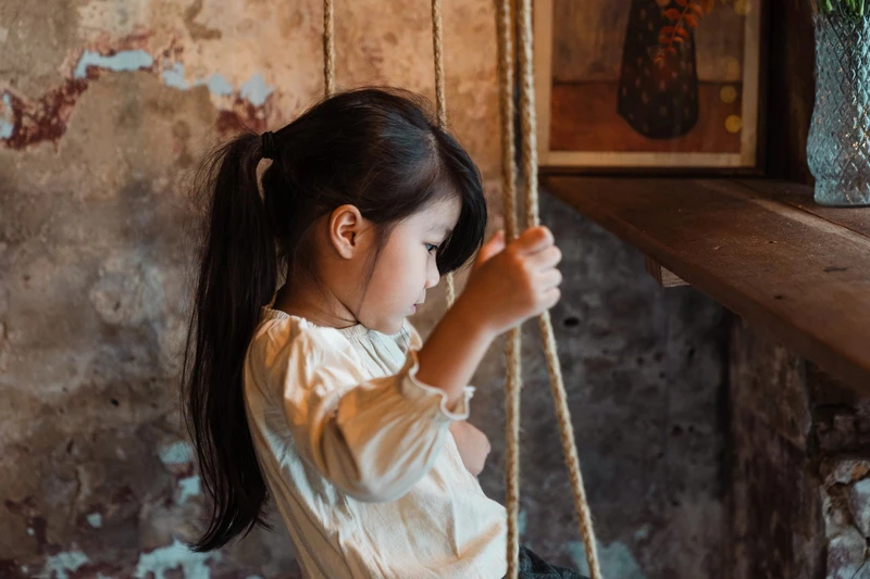 Trẻ sẽ khó kết bạn, khó hòa nhập khi đi học nếu thiếu kỹ năng sống