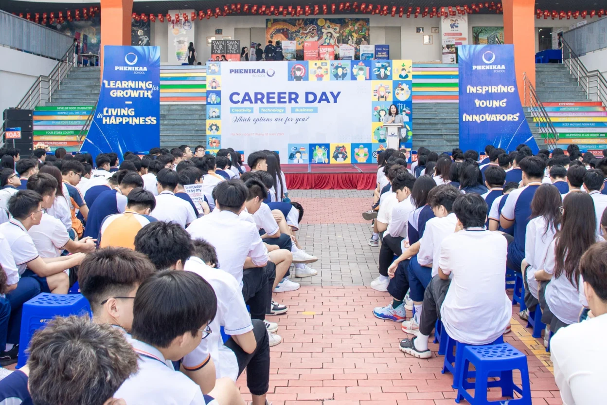 Career Day 2025: Hành trình “chạm” tương lai cùng Phenikers
