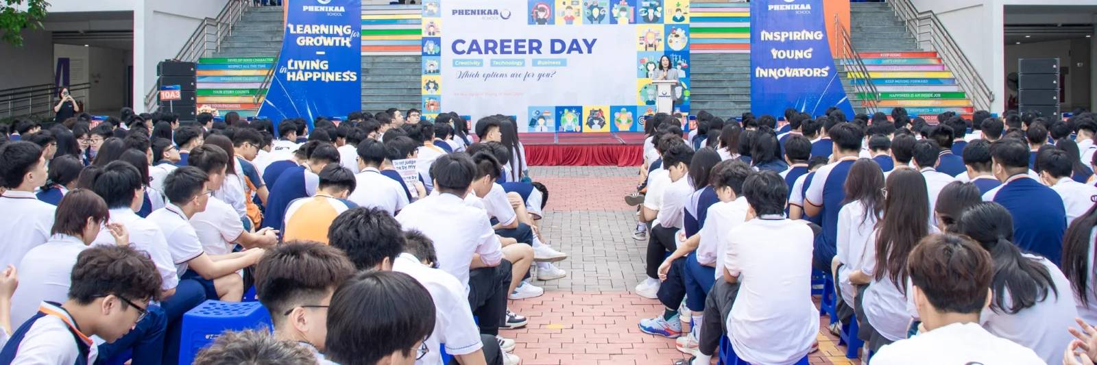 Career Day 2025: Hành trình “chạm” tương lai cùng Phenikers