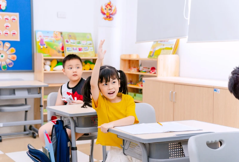 Biết kỹ năng giao tiếp giúp trẻ tự tin ứng xử