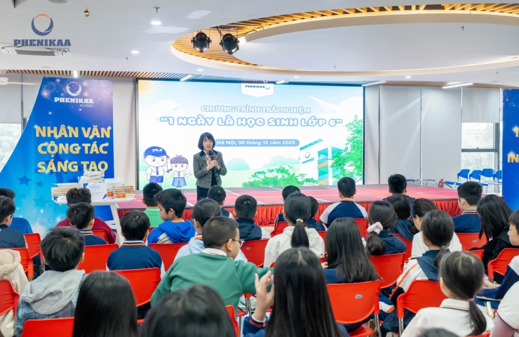 "Một ng&agrave;y l&agrave;m học sinh lớp 6 tại Phenikaa School" mang đến nhiều hoạt động bổ &iacute;ch v&agrave; th&uacute; vị