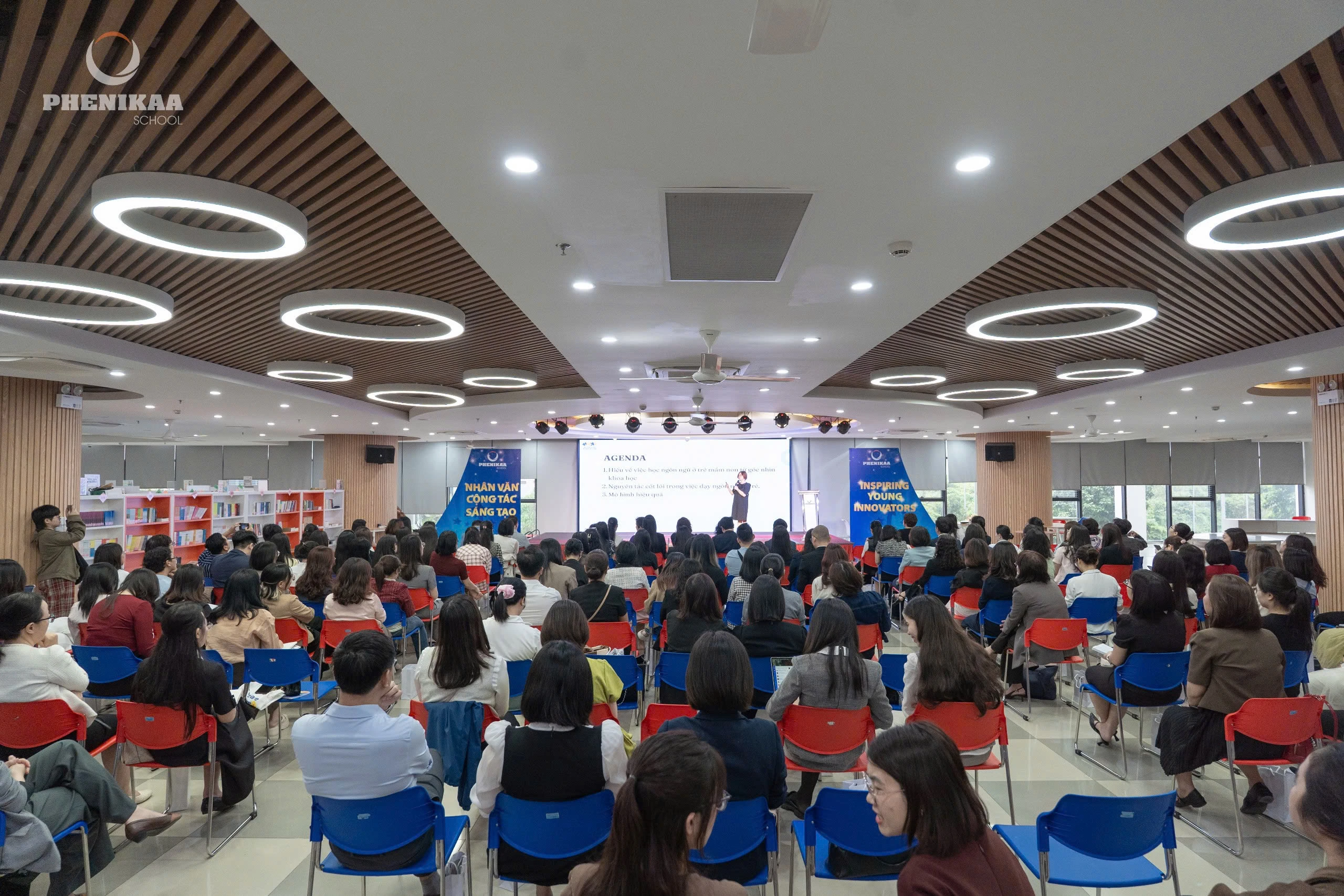 Hội thảo: Kiến tạo trường học sử dụng tiếng Anh như ng&ocirc;n ngữ thứ hai: Tực tiễn v&agrave; Giải ph&aacute;p