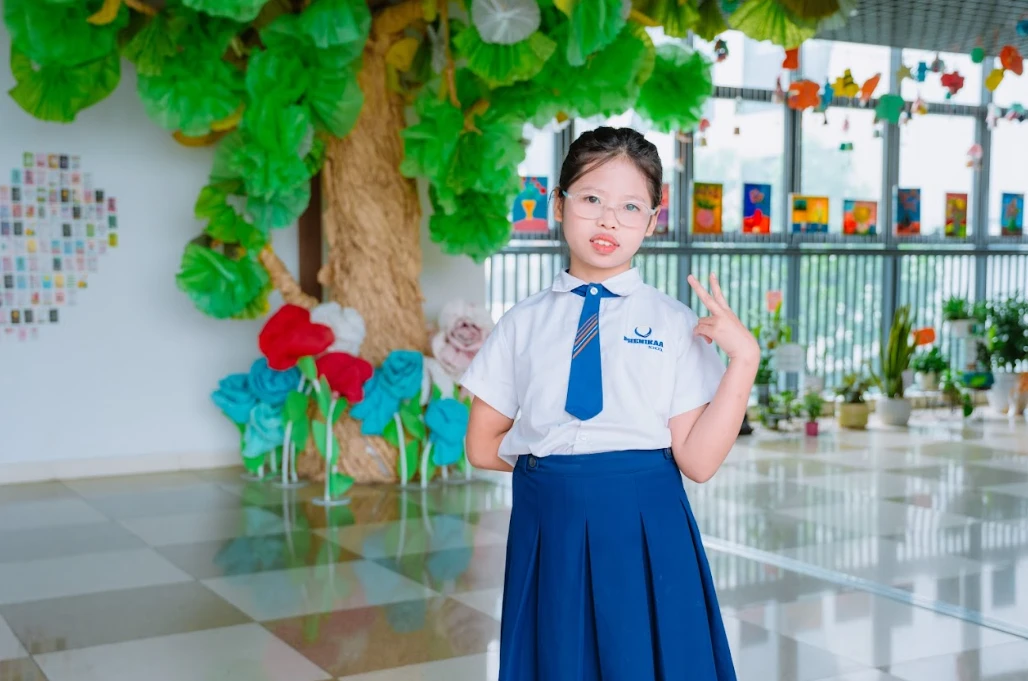 Đinh Thị Minh Phương - một t&agrave;i năng hội họa được nu&ocirc;i dưỡng từ sớm tại Phenikaa School