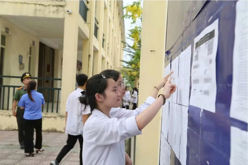 Thí sinh tham gia Kỳ thi tuyển sinh vào lớp 10.