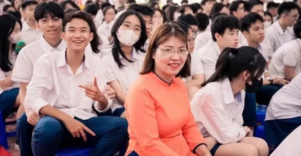 Cô Nguyễn Thị Hải Yến - TTCM tổ Toán THPT, Trường THCS-THPT Phenikaa.