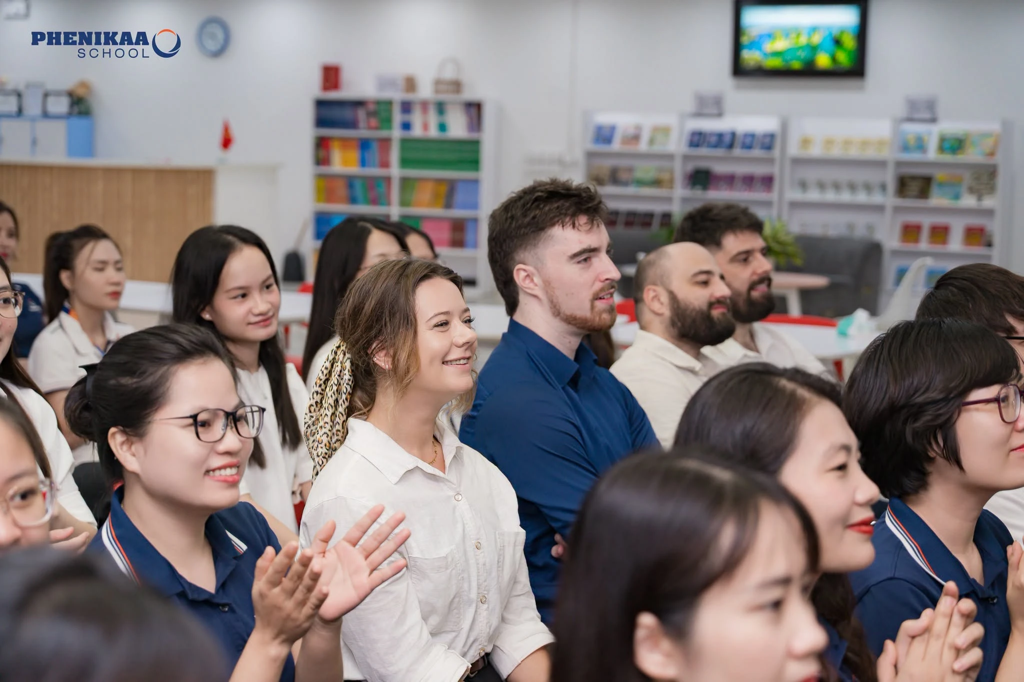 Lễ Kick Off năm học 2026 - 2027 diễn ra trong kh&ocirc;ng kh&iacute; trang trọng, ấm &aacute;p, tr&agrave;n đầy cảm hứng, lan tỏa tinh thần đo&agrave;n kết, đổi mới v&agrave; quyết t&acirc;m