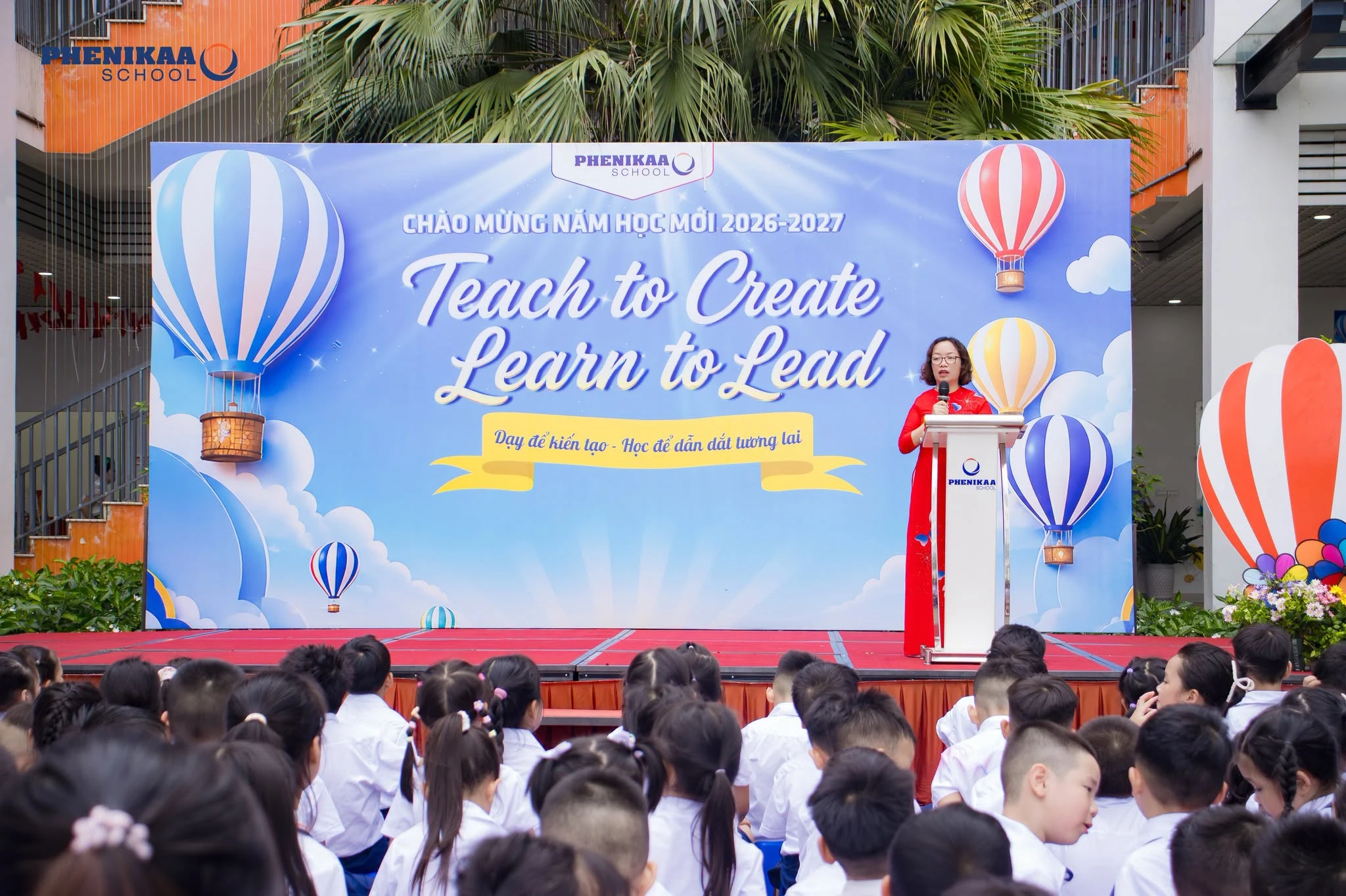 Cô Hoàng Phương An - Hiệu trưởng Trường Tiểu học Phenikaa chia sẻ tai buổi lễ