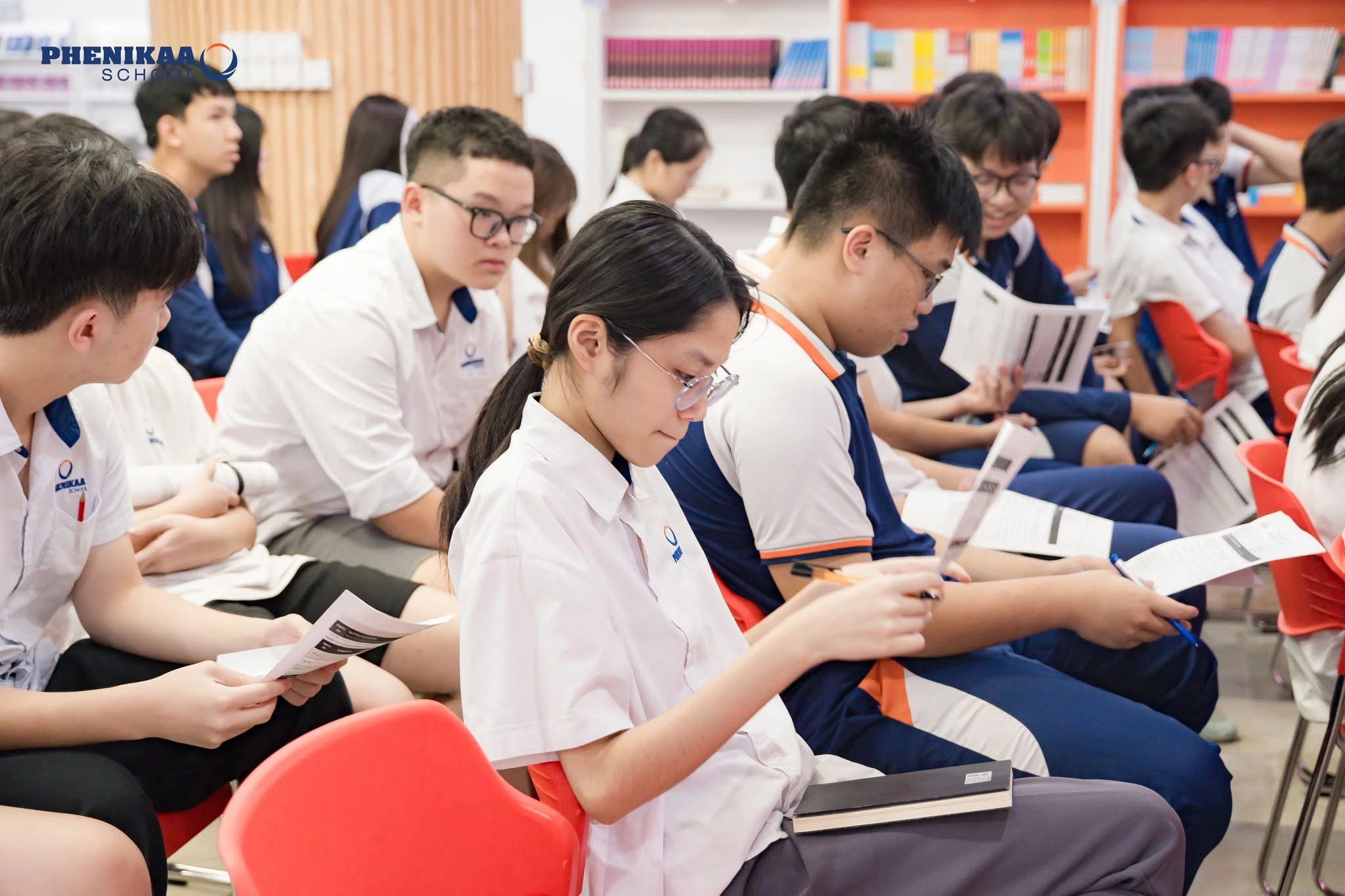 Th&ocirc;ng qua hoạt động tương t&aacute;c v&agrave; trao đổi c&ugrave;ng chuy&ecirc;n gia, học sinh bước đầu h&igrave;nh th&agrave;nh kỹ năng nhận diện sở th&iacute;ch, năng lực v&agrave; c&acirc;n nhắc c&aacute;c yếu tố li&ecirc;n quan trước khi đưa ra quyết định.