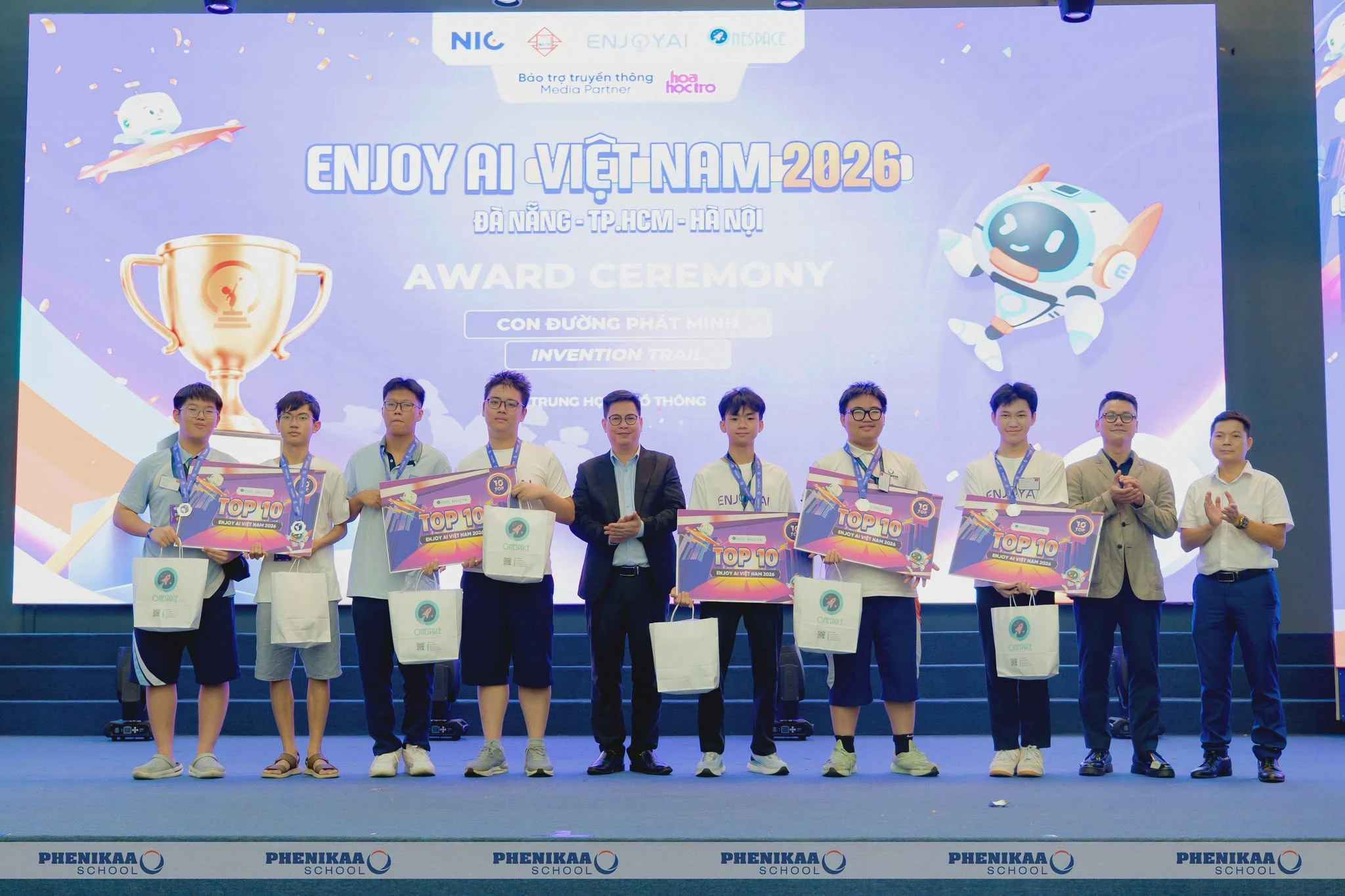 05 đội thi Phenikaa School thuộc Top 13 gi&agrave;nh quyền tham dự Enjoy AI - Global Final 2026