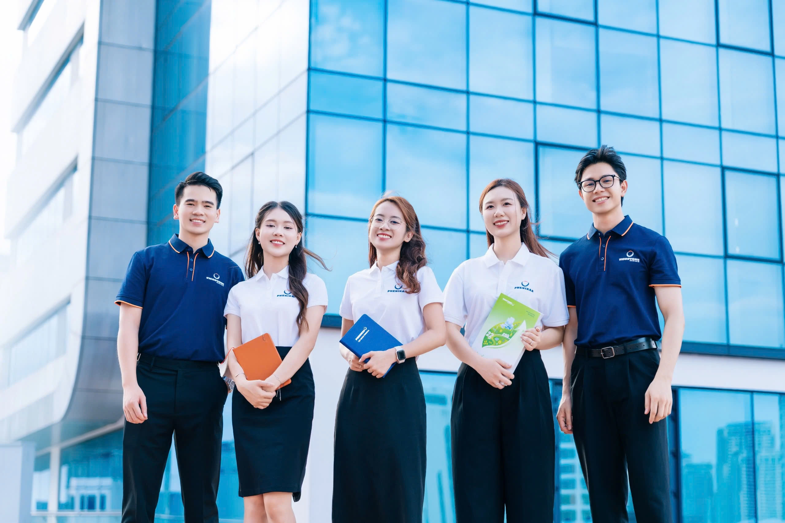 Phenikaa từng bước hiện thực hóa tầm nhìn trở thành Tập đoàn hạnh phúc và đóng góp ngày càng nhiều hơn cho cộng đồng, xã hội